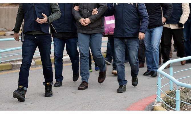 FETÖ'nün Hava Kuvvetleri yapılanması soruşturmasında 17 gözaltı kararı