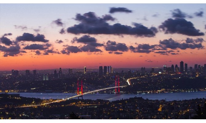 Onlar İstanbul'un iki yakasını bir araya getiriyor