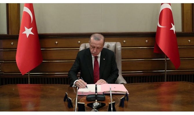 Cumhurbaşkanı Erdoğan 5 üniversiteye rektör atadı