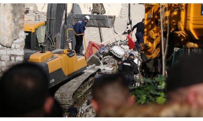 Arnavutluk'taki depremde ölü sayısı 45'e yükseldi