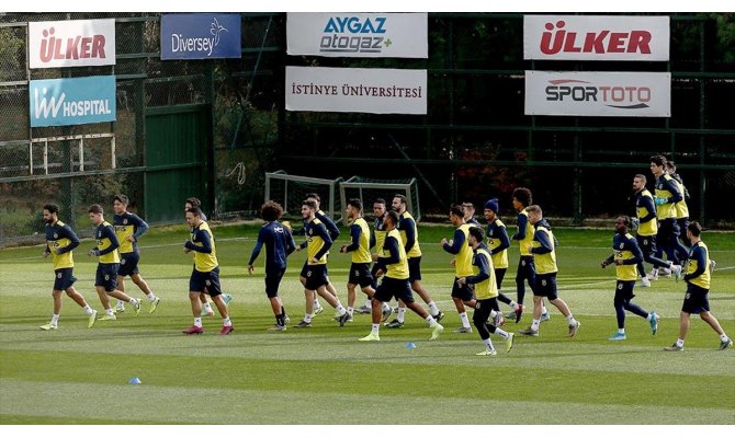 Fenerbahçe, Göztepe'yle yarın deplasmanda karşılaşacak