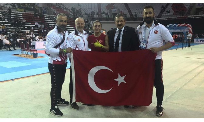 Dünya Kick Boks Şampiyonası'nda Türk sporculardan altın madalya