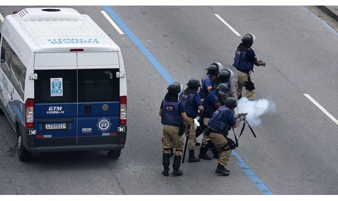 Brezilya'da sokak partisinde izdiham: 9 ölü