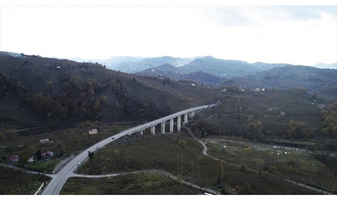 Karadeniz-Akdeniz Yolu'nun yüzde 95'i tamamlandı