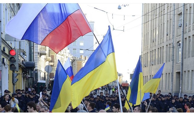 Ukrayna krizi yeniden masaya yatırılıyor