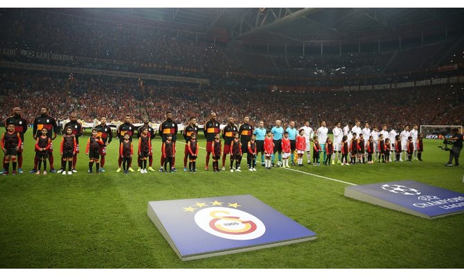 Galatasaray UEFA Şampiyonlar Ligi'nde sezonu Paris'te kapatıyor