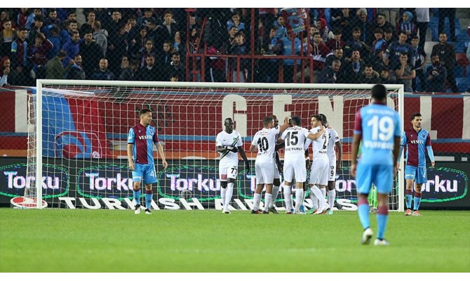 Trabzonspor evinde Denizlispor'a yenildi