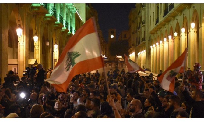 Lübnan'da Diyab'ın hükümeti kurmakla görevlendirilmesi protesto edildi