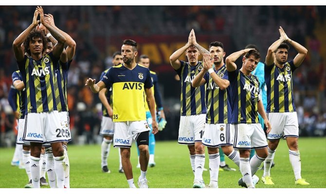 Fenerbahçe Süper Lig'de son 16 derbide sadece 1 kez yenildi