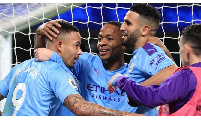 Manchester City, Leicester City'yi 3 golle geçti