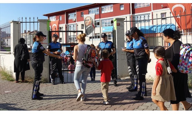 Polis 680 bin vatandaşa toplumsal destek sağladı