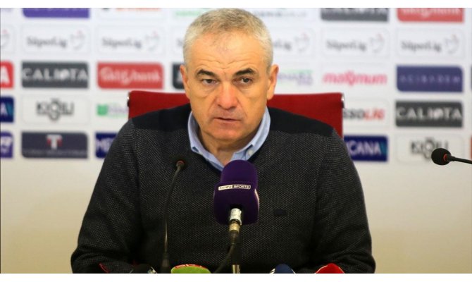 Sivasspor Teknik Direktörü Çalımbay: Transfer yapmamız ﻿﻿lazım