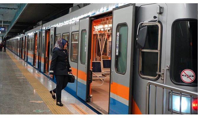 Yenikapı-Hacıosman metrosu cumartesi günleri de 8'li trenlerle hizmet verecek