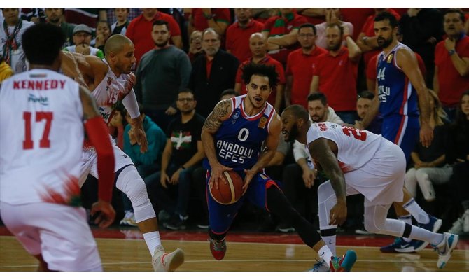 ING Basketbol Süper Ligi'nde ilk yarının lideri Anadolu Efes