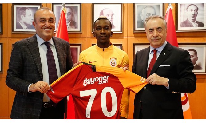 Galatasaray'da Onyekuru'nun transfer süreci tamamlandı