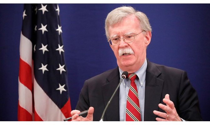 John Bolton Senatodaki Trump'ın azil oturumunda ifade vermeye hazır