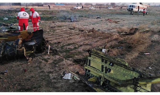 İran'da düşen Ukrayna Havayolları'na ait yolcu uçağından sağ kurtulan olmadı