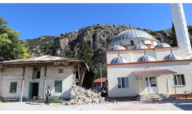 Türkiye ve yakın çevresi geçen yıl 23 bin kez sallandı