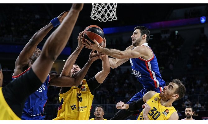 THY Avrupa Ligi'nde Anadolu Efes yarın Barcelona'ya konuk olacak