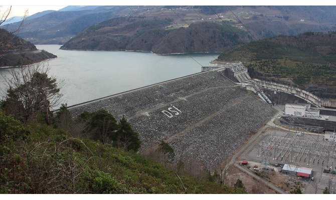 Çoruh Nehri'ndeki barajlardan ülke ekonomisine 6 milyar 869 milyon liralık katkı