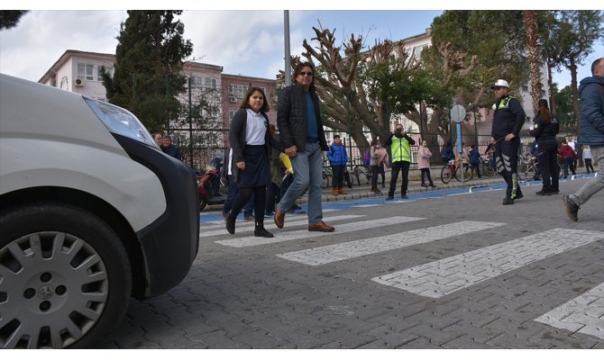 Trafikte yaya önceliği kuralını ihlal edenlere ceza yağdı