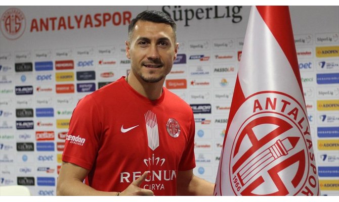 Antalyaspor Adis Jahovic'i transfer etti