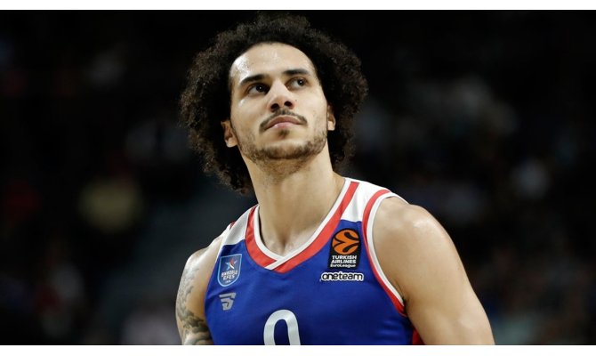 Shane Larkin, Avrupa Ligi'nde zirveden inmiyor