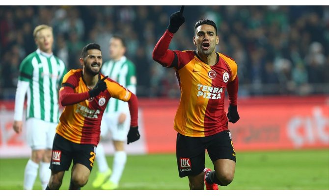 Falcao ve Emre Akbaba'dan muhteşem dönüş