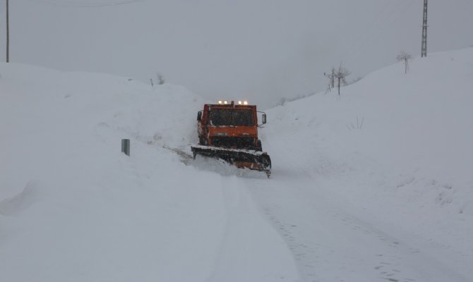 Tunceli’de kar: 155 köy yolu ulaşıma kapandı