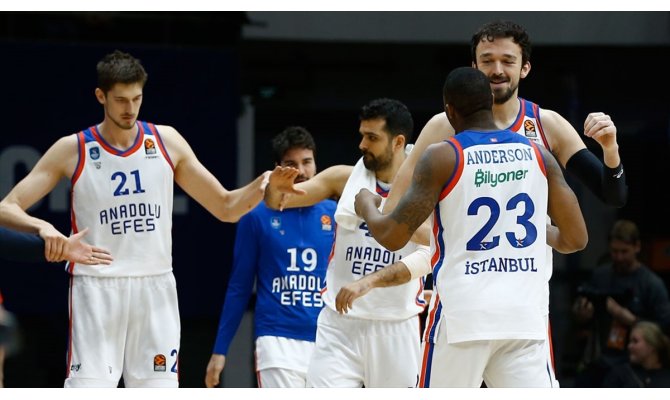 Anadolu Efes galibiyete odaklandı