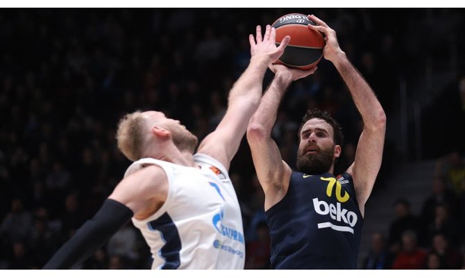 Fenerbahçe Beko THY Avrupa Ligi'nde play-off potasına girdi