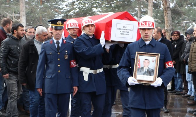 İdlib şehidi son yolculuğuna uğurlanıyor