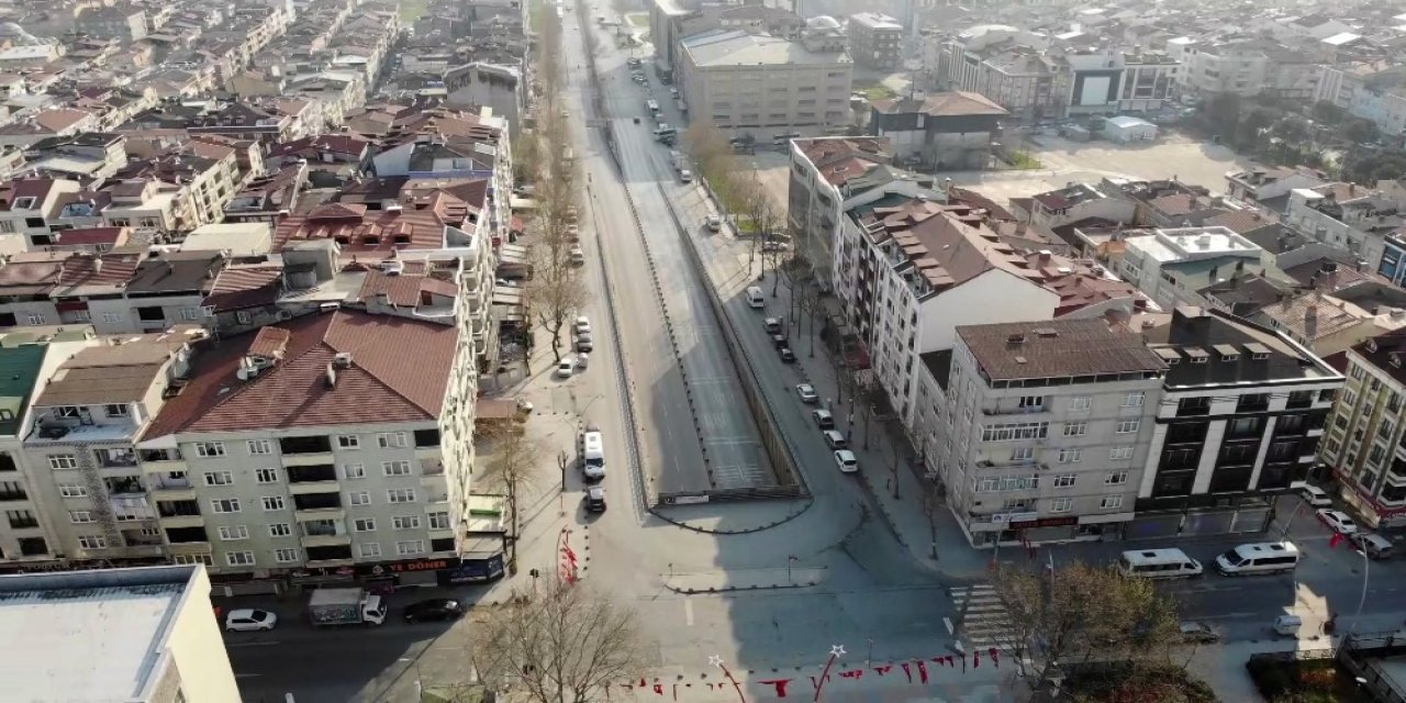 İstanbul’da yasağın ardından meydanlar boş kaldı