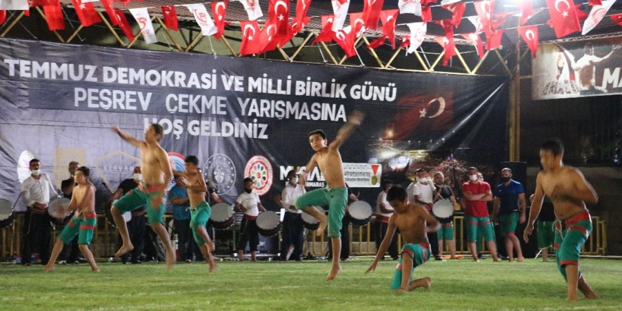 Kahramanmaraş'ta15 Temmuz anısına pehlivanlar peşrev çekti