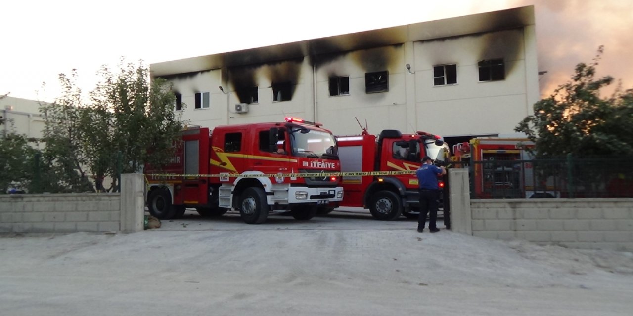 Denizli’de kuruyemiş fabrikasında patlama: 2 ölü, 3 yaralı