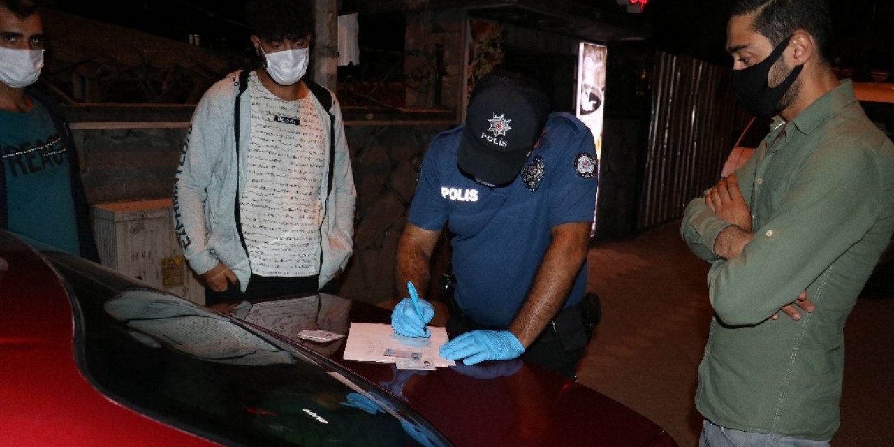 Kahramanmaraş'ta maske cezası kesilen vatandaş polislere sitem etti