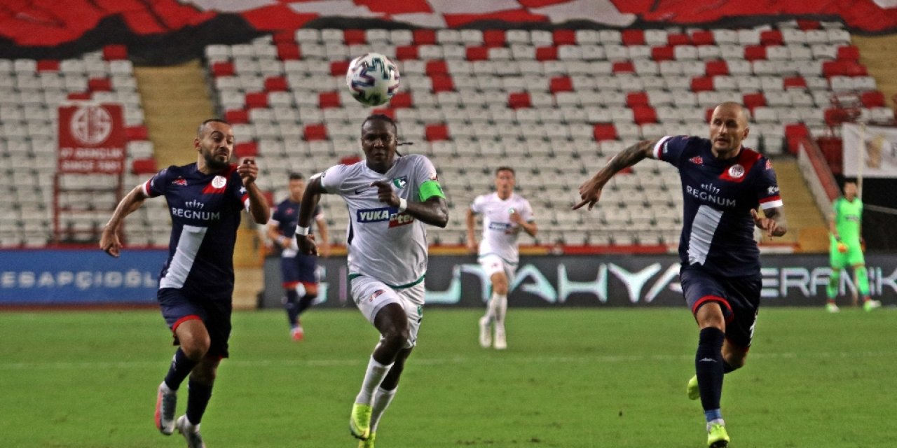 Fraport TAV Antalyaspor, Denizlispor’u 1-0 mağlup etti