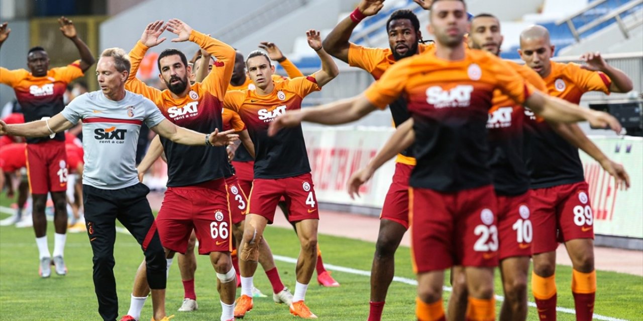 Galatasaray 2005 2006 Lig Sampiyonu Kadro Nadir Kitap