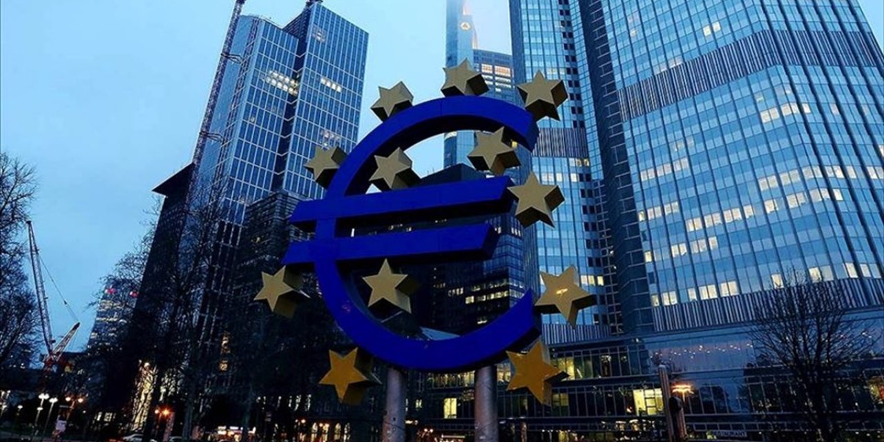 ECB faizi sabit tuttu, Pandemi Acil Varlık Alım Programı'nı 1,85 trilyon avroya genişletti