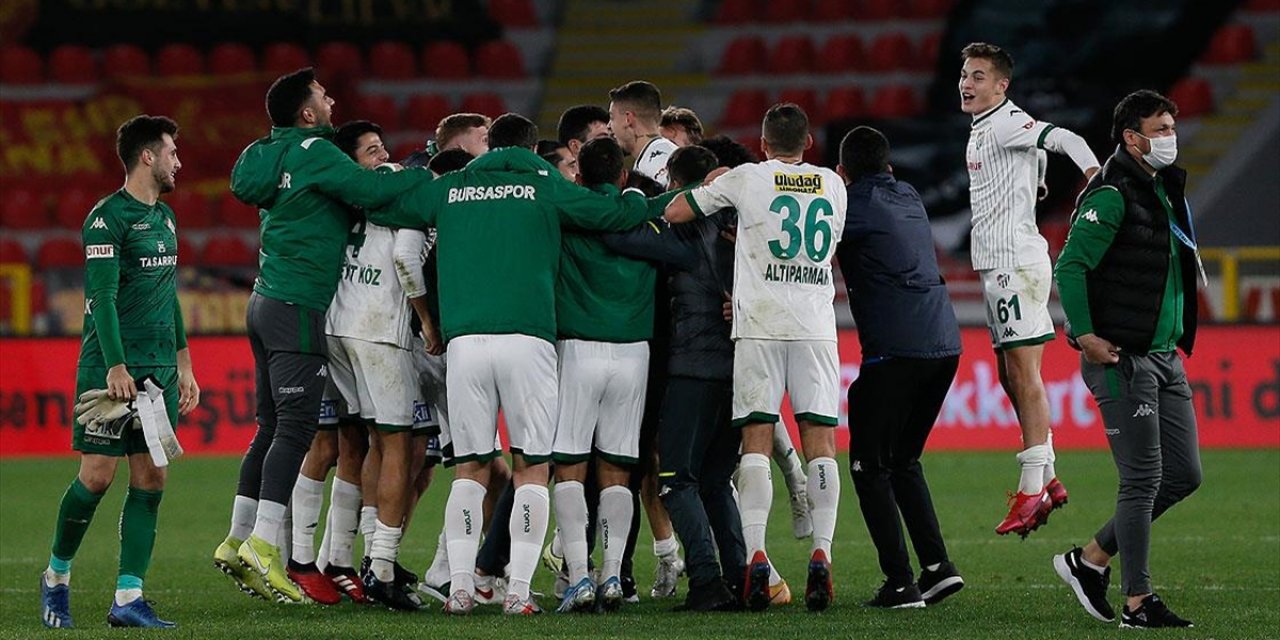 Bursaspor uzatma bölümünde adını son 16 turuna yazdırdı