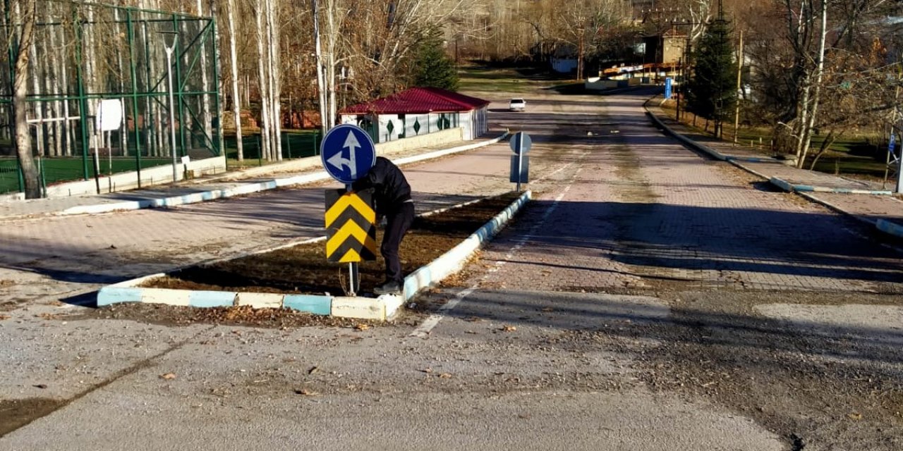 Kahramanmaraş’ta yenilenen yollarda işaretleme çalışmaları yapıldı