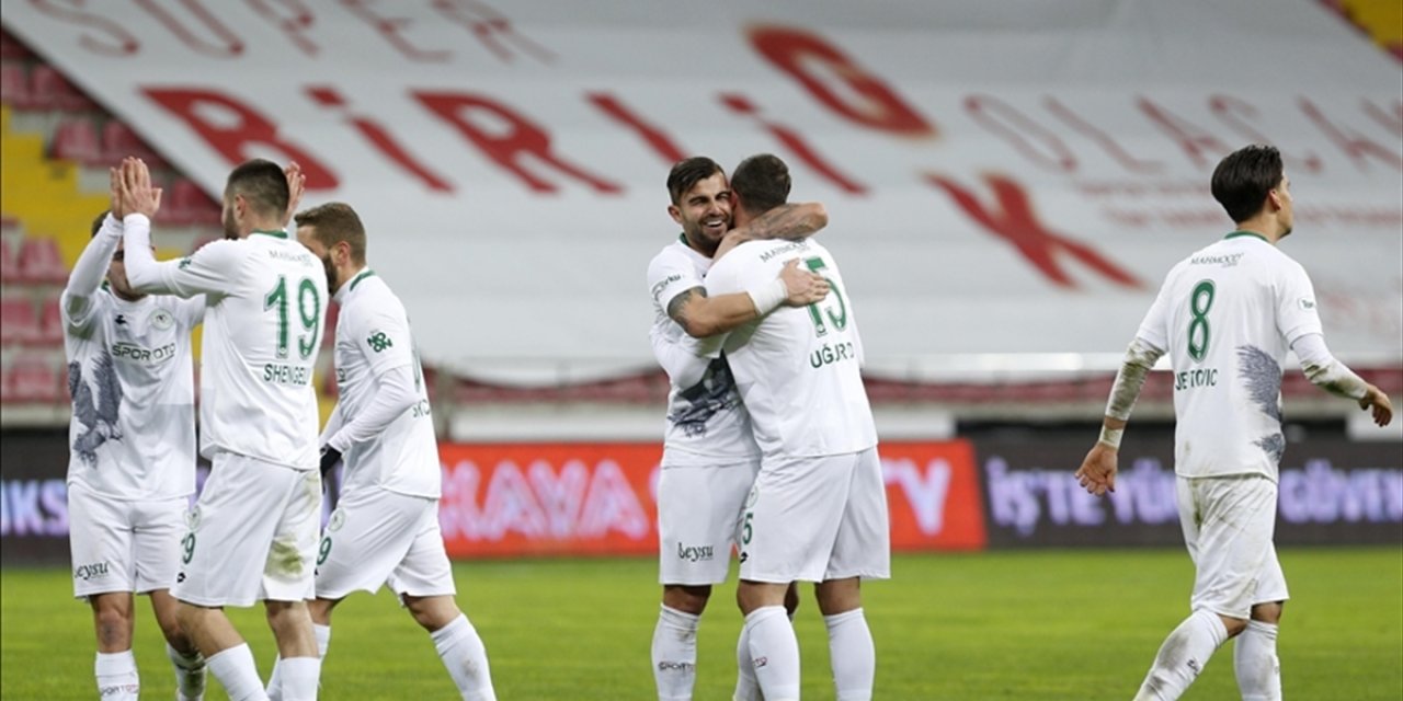 Konyaspor 3 puanı uzatmalarda aldı