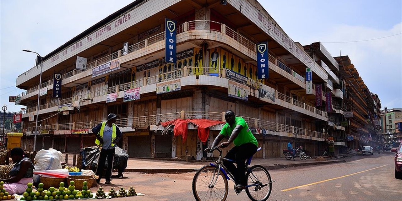 Uganda seçimlere 2 gün kala sosyal medyaya erişimi kısıtladı