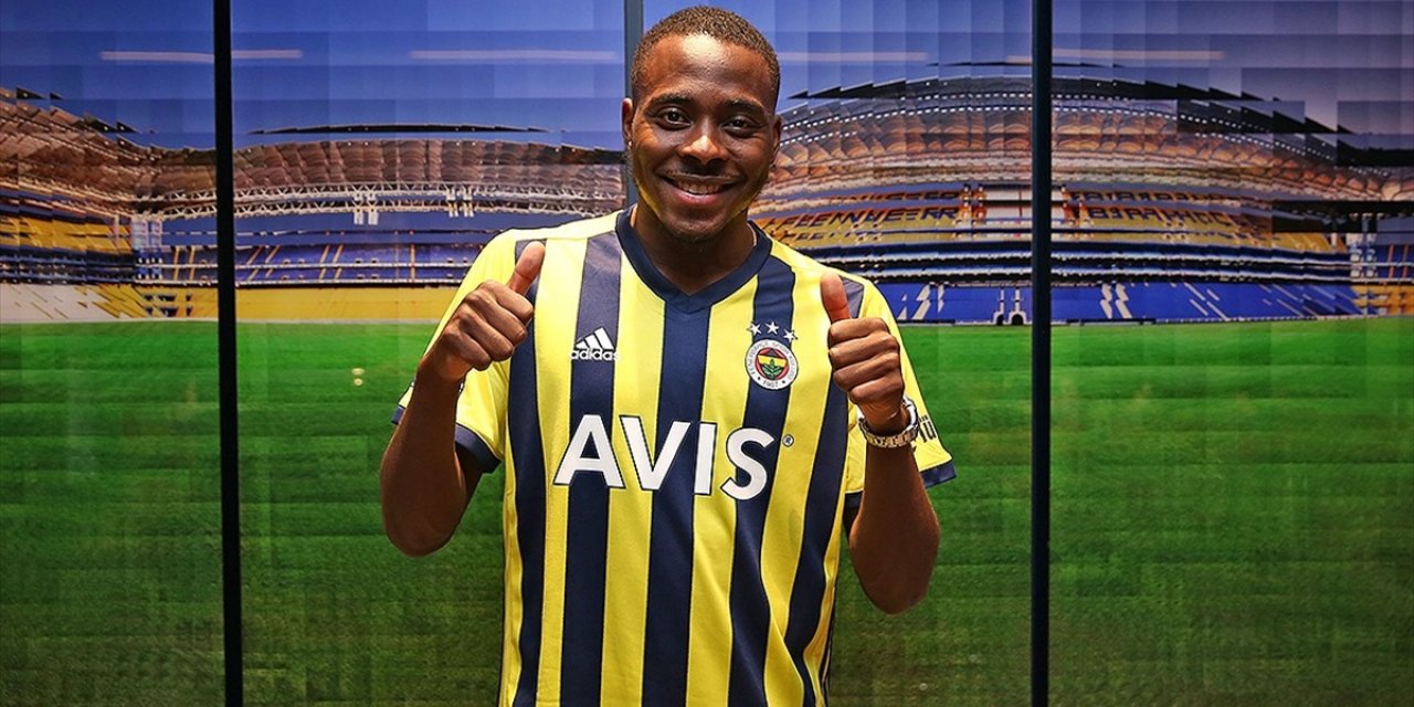 Fenerbahçe Bright Osayi-Samuel ile sözleşme imzaladı