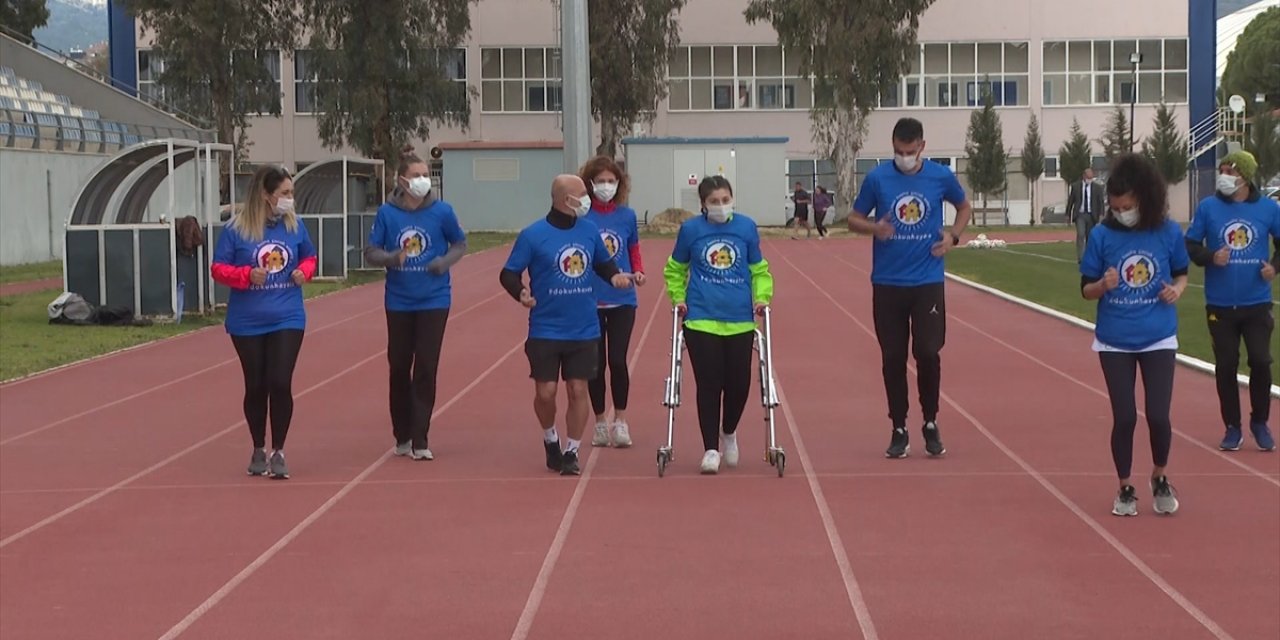 Kanseri yenen Ceylin sanal maratonda 'tedavisi süren çocuklara yardım için' piste çıktı