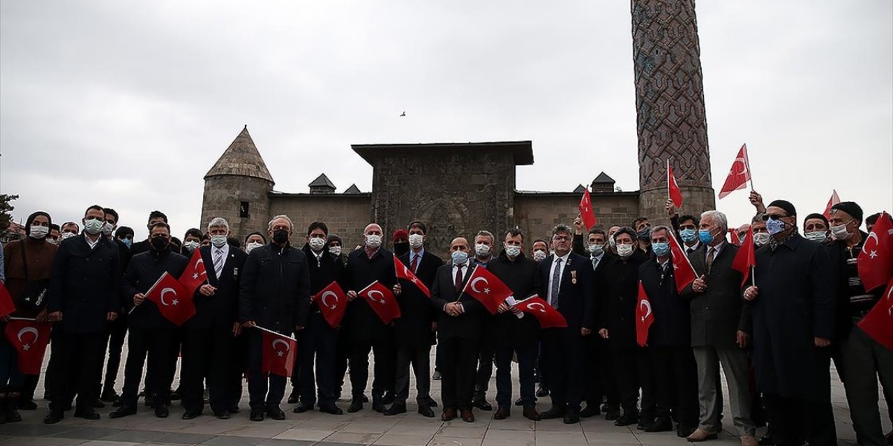 Doğu Anadolu'daki STK'lardan bazı emekli amirallerin açıklamasına tepki