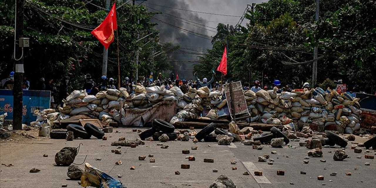 Myanmar'da darbe karşıtlarının kurduğu 'sivil hükümet'i bazı ülkelerin tanıyacağı öne sürüldü