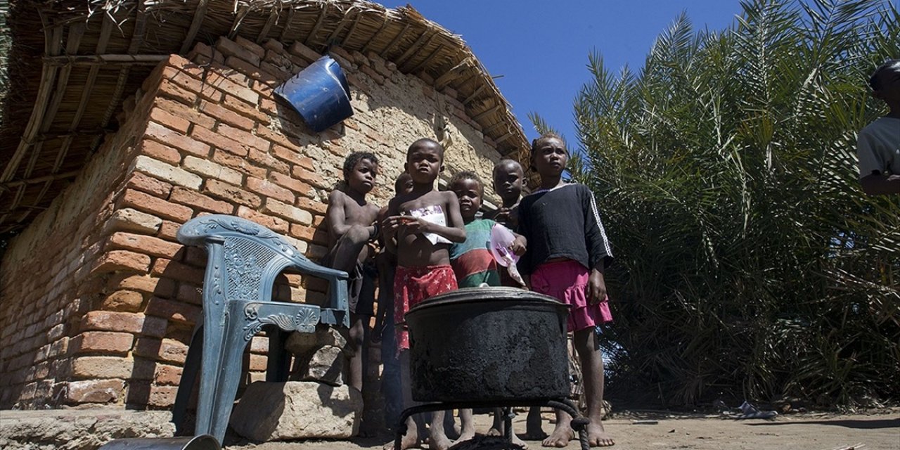 Tek nedeni küresel iklim değişikliği olan kıtlıkla mücadele eden ilk ülke: Madagaskar