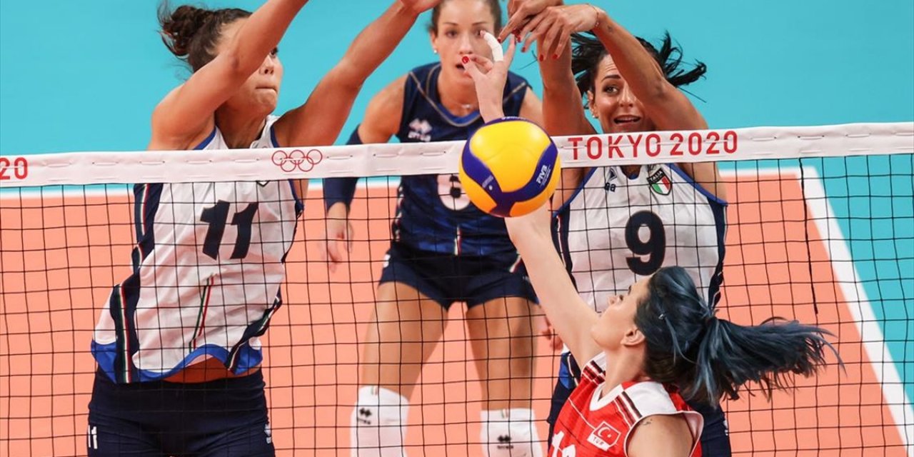 A Milli Kadın Voleybol Takımı, İtalya'ya yenildi