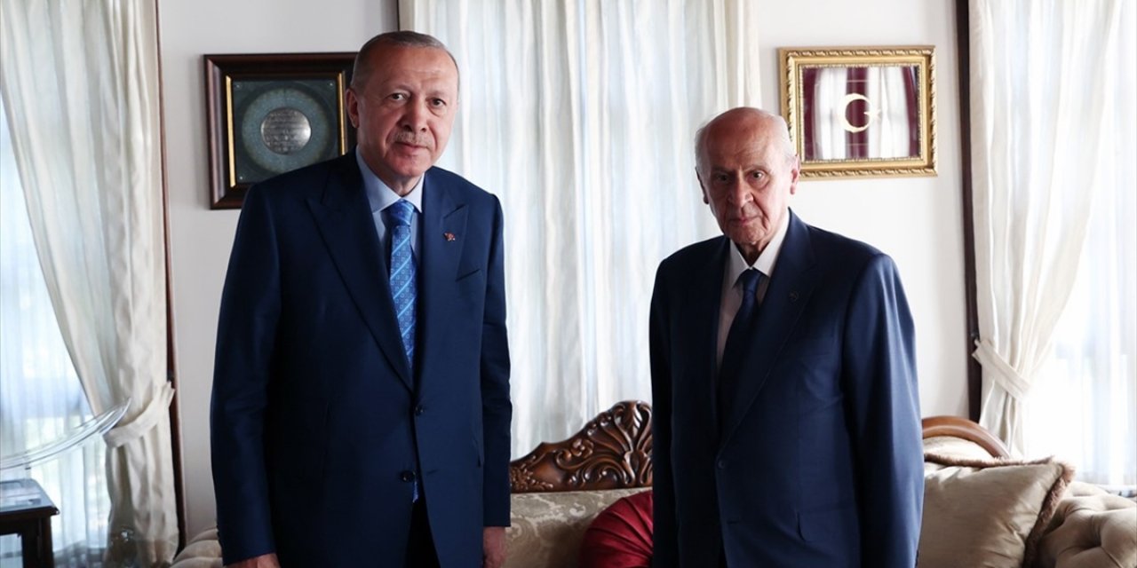 Cumhurbaşkanı Erdoğan, MHP Genel Başkanı Bahçeli'yi ziyaret etti